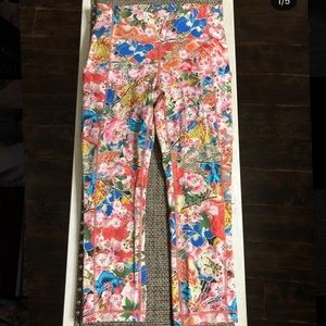 NWOT Lululemon Floral leggings